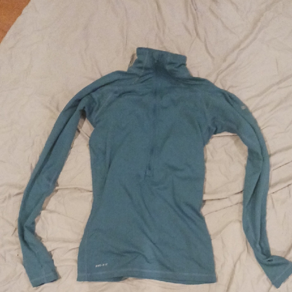 Nike Pro Dark Green Athletic Top Small
